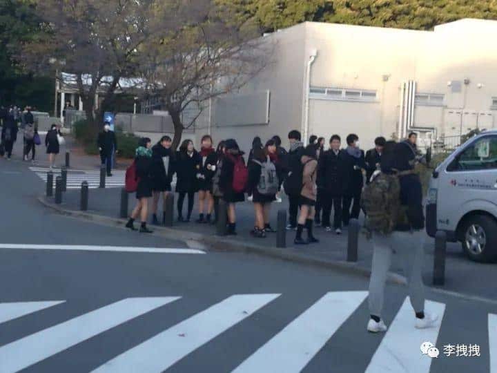 涨知识：日本女生四季光腿不冷吗？插图10